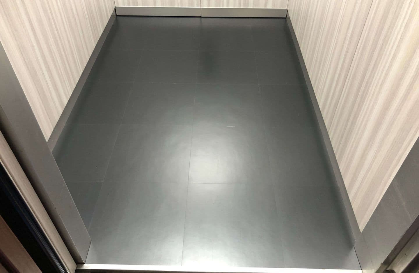 床タイル・マット交換