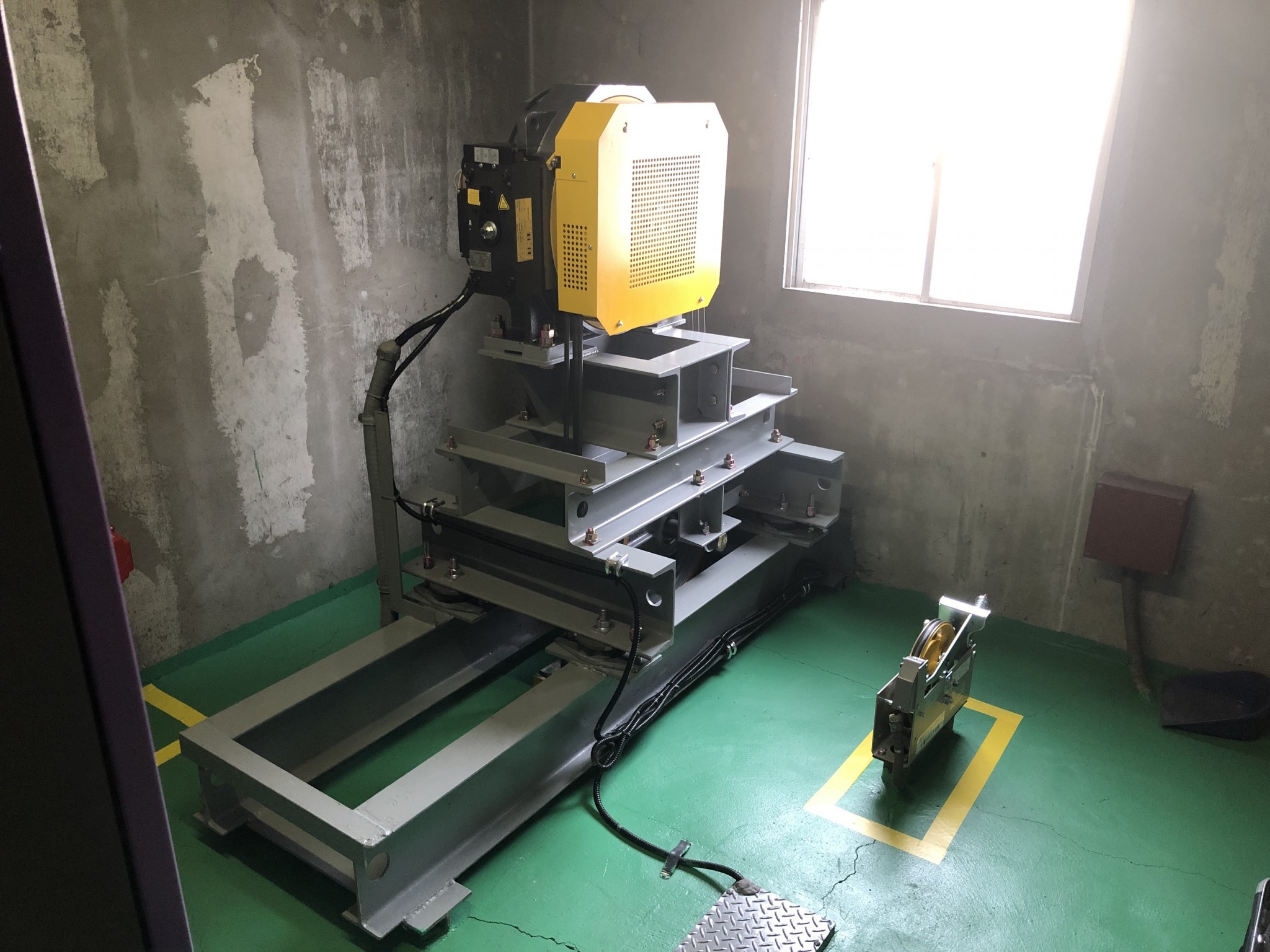 新:巻上機