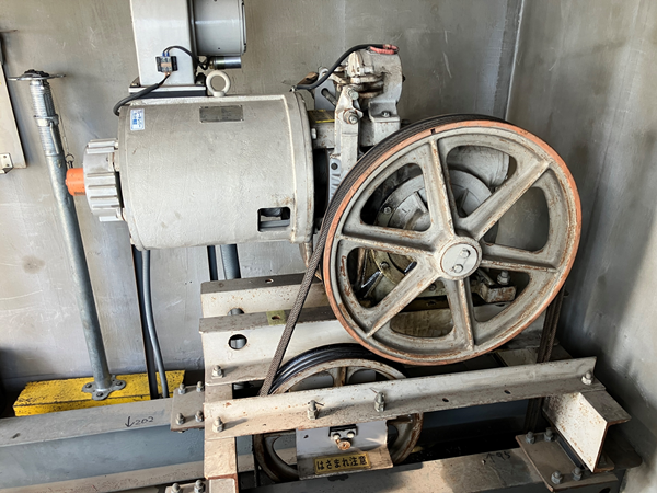 旧:巻上機