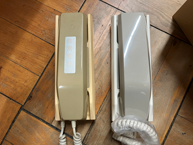 部品比較（左：旧部品、右：新部品）