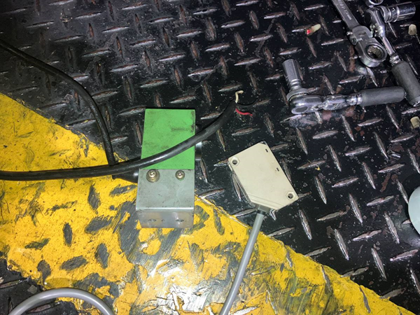 新旧比較（左：旧品、右：新品）