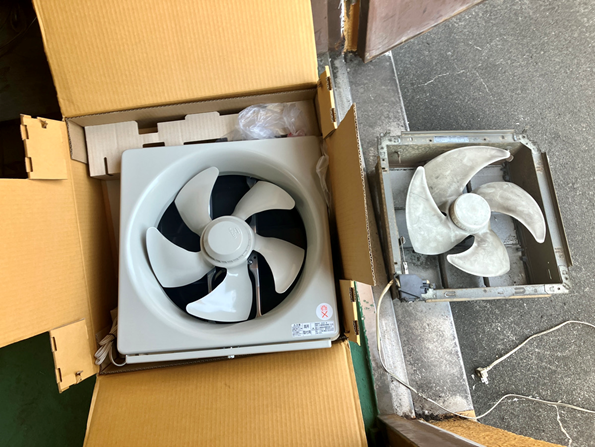 新旧比較（左：新品、右：旧品）