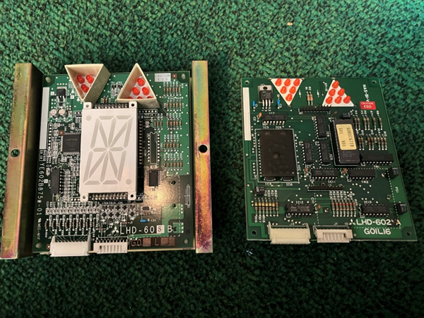新旧比較(左:新品、右:旧品)