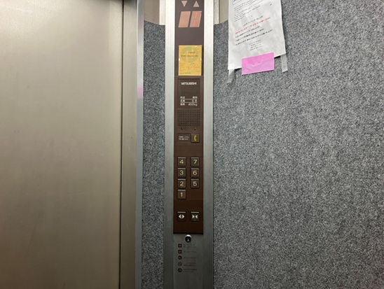 旧：カゴ内操作盤