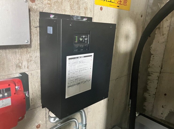 耐震対策：停電時自動着床装置　※停電発生時に最寄階に着床し、ご利用者様の閉じ込めを防ぎます。