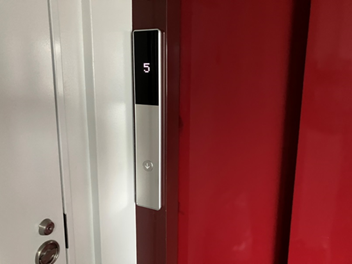 新：乗場操作盤