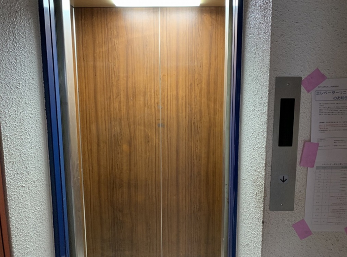 旧:カゴ内