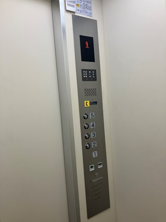 新：カゴ内操作盤