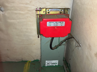 耐震対策：地震時管制運転装置（S波・P波感知）※地震発生時に最寄階に停止し、ご利用者様の安全を確保いたします。