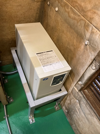 耐震対策:停電時自動着床装置※停電発生時に最寄階に自動で停止し、ご利用者様がエレベーター内に閉じ込められる事を防ぎます。