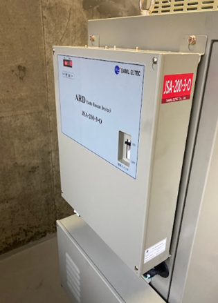 耐震対策：停電時自動着床装置※停電発生時に最寄階に自動で停止し、ご利用者様がエレベーター内に閉じ込められる事を防ぎます。