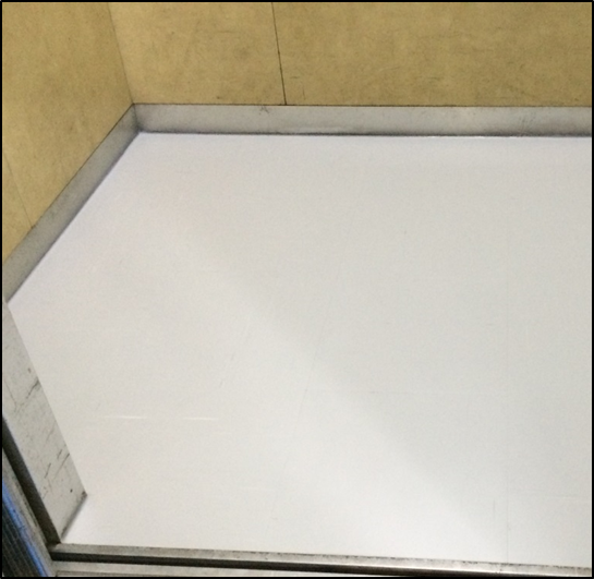 新:床タイル