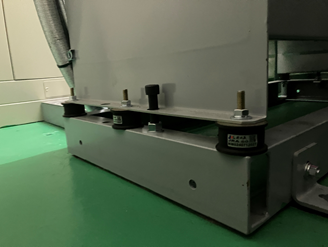 耐震対策：免震ゴム