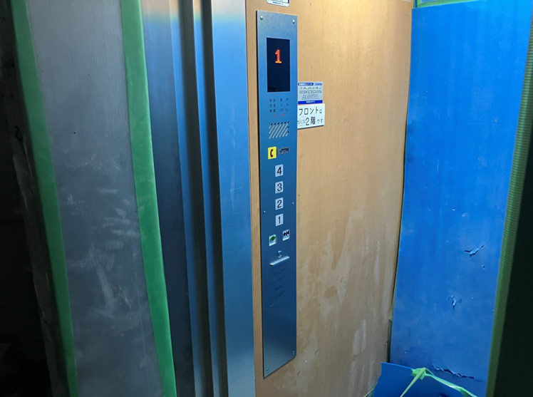 新：カゴ内操作盤