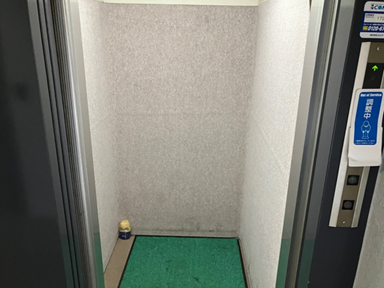 旧：カゴ内（養生マット）